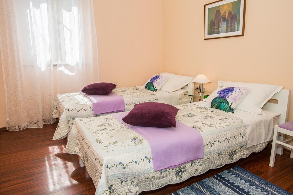 Holiday Home Arboretum Šibenik Kültér fotó