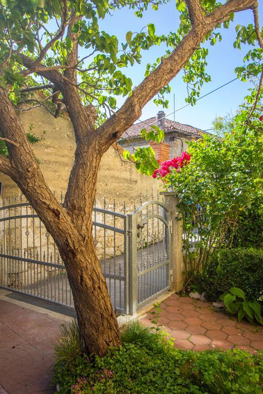 Holiday Home Arboretum Šibenik Kültér fotó